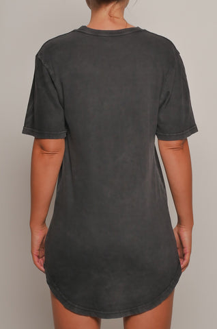 CMT-004w Unisex Pigment Dyed Drop Tail Curve Hem Tee